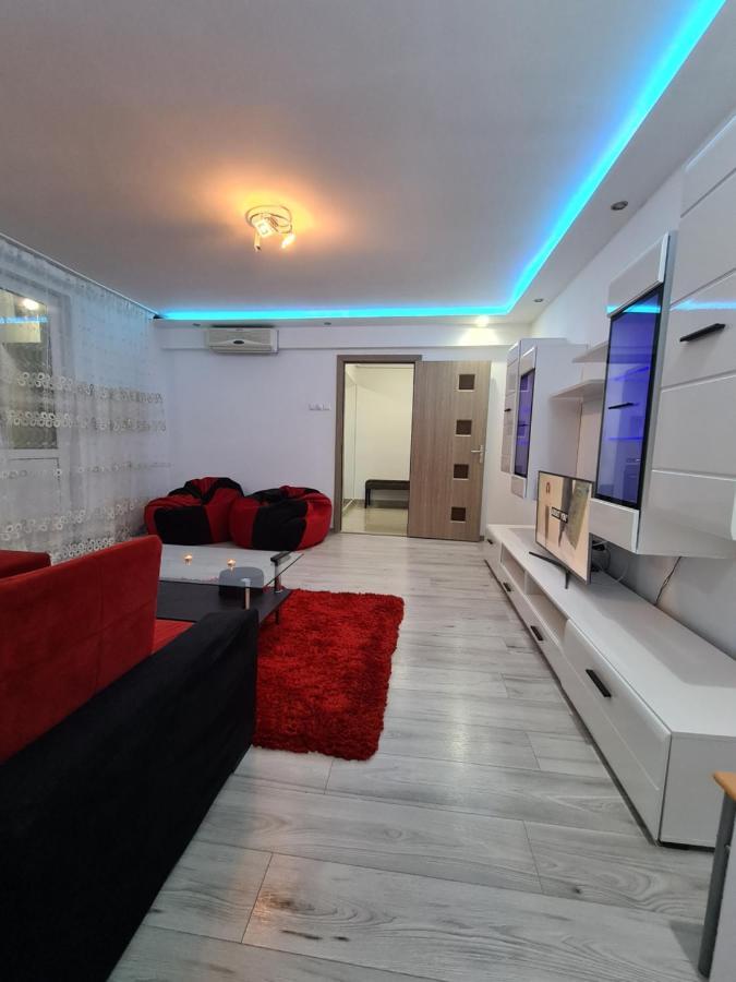 Apartament Ultra Central 1 Lägenhet Hunedoara Exteriör bild